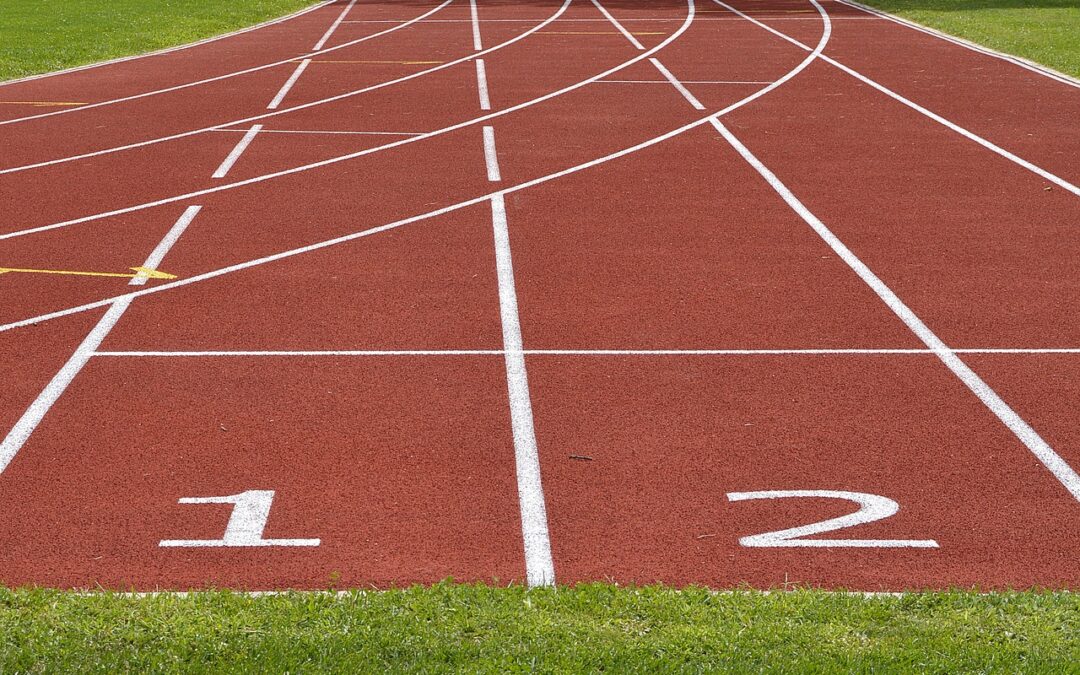 Una pista di atletica con posti di partenza per la corsa - Impianti sportivi a Rimini