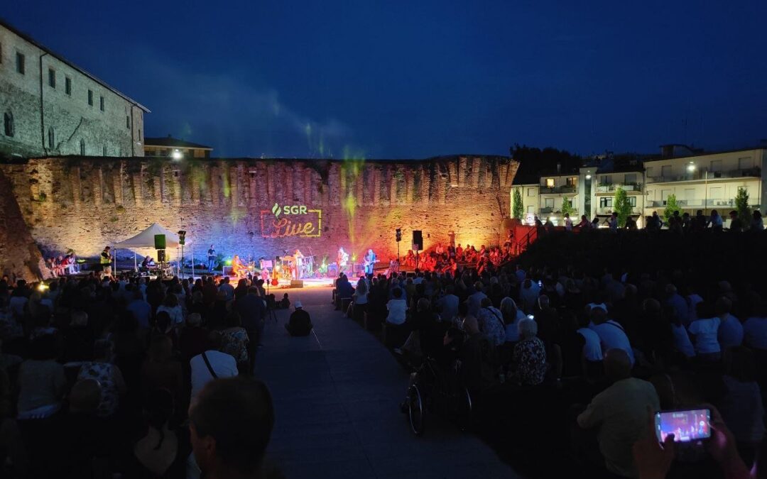 Sgr Live, quindici serate con musica dal vivo all’arena Francesca da Rimini