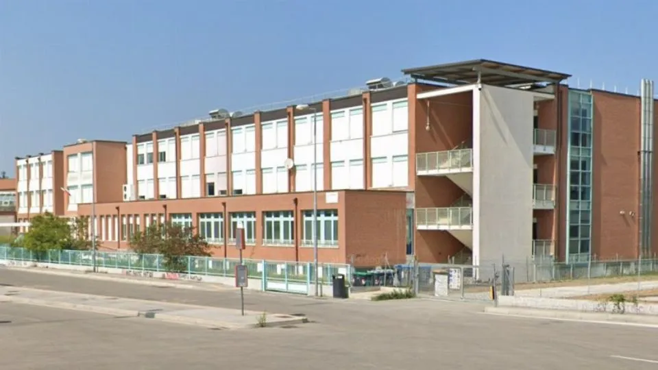 Al Liceo Serpieri di Rimini Vernissage per l'”Agorà delle visioni”