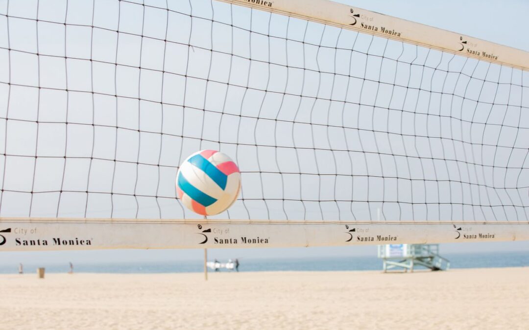Beach volley e footvolley: a Miramare un torneo dedicato a ragazze e ragazzi dagli 11 ai 17 anni